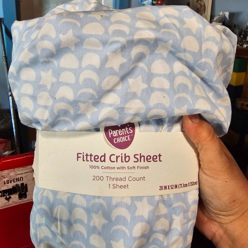Brand new fitted crib sheet